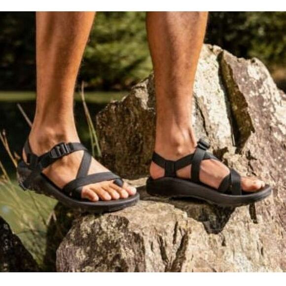 Chaco Men's 11 Black Z2 Classic Sports Sandals Climbing Outdoor Hiking LB14-22 - Picture 1 of 9